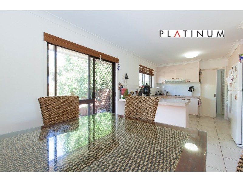 2 Razorbill Street, Burleigh Waters QLD 4220