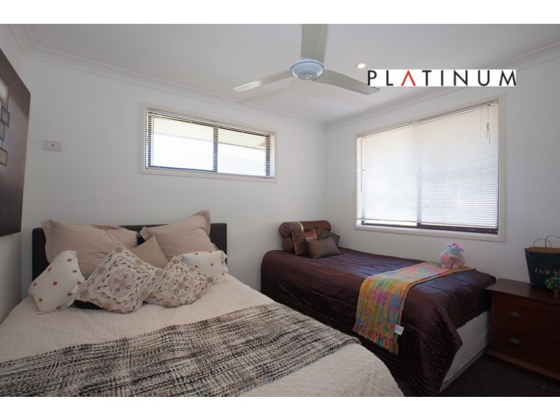 2 Razorbill Street, Burleigh Waters QLD 4220