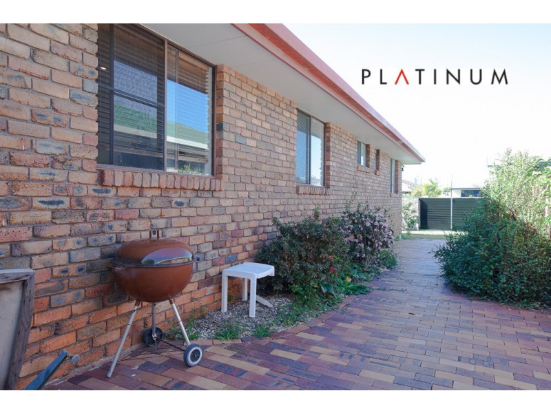 2 Razorbill Street, Burleigh Waters QLD 4220