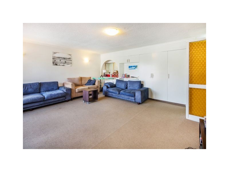 2/19 Seashell Avenue, Mermaid Beach QLD 4218