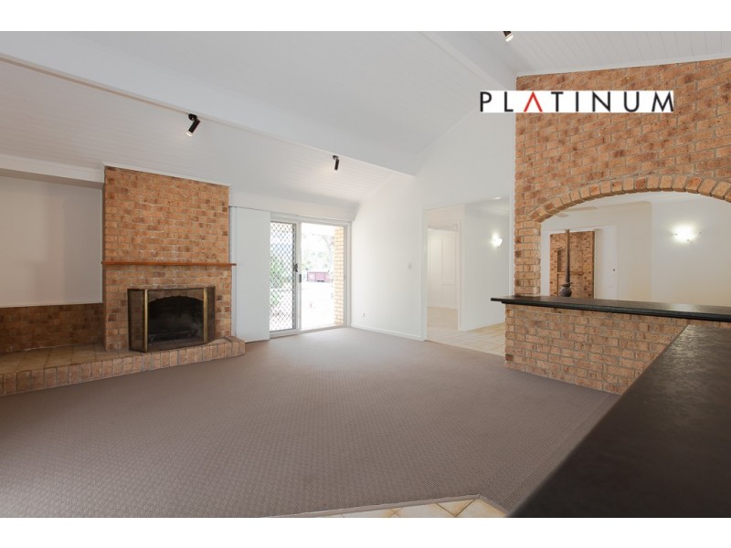 2 Apurla Court, Karana Downs QLD 4306