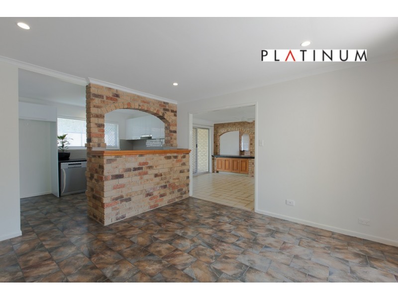 2 Apurla Court, Karana Downs QLD 4306