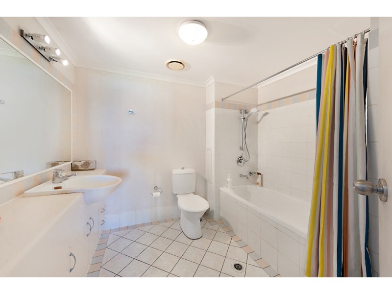 328/1 Paradise Island, Surfers Paradise QLD 4217