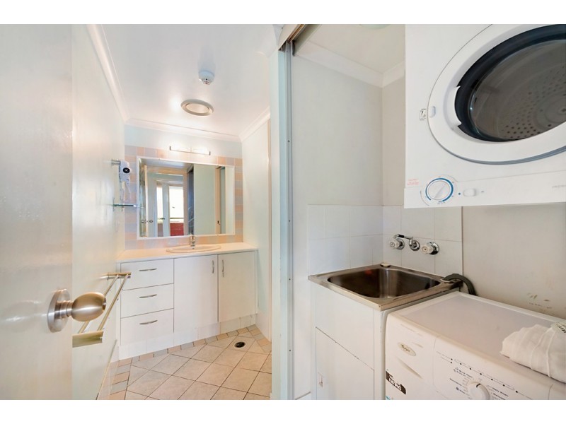 22/1 Paradise Island, Surfers Paradise QLD 4217