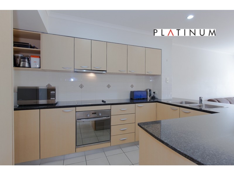 Hope Island QLD 4212