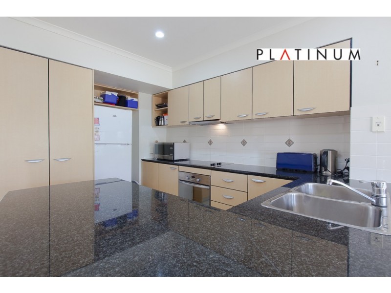 Hope Island QLD 4212