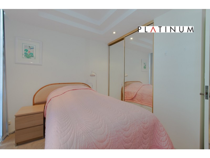 4/3454 Main Beach Parade, Surfers Paradise QLD 4217