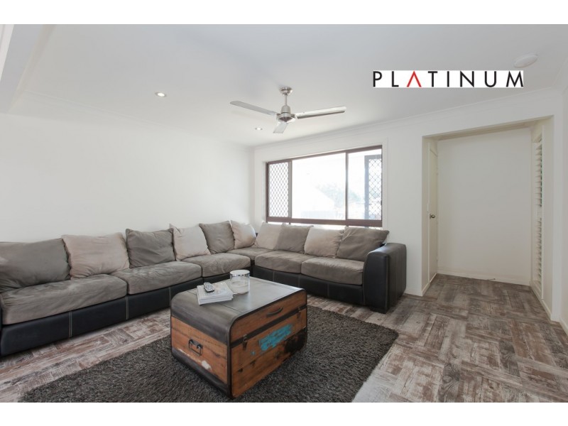 @2 Karbunya Street, Mermaid Waters QLD 4218