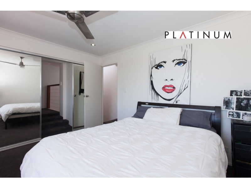 @2 Karbunya Street, Mermaid Waters QLD 4218