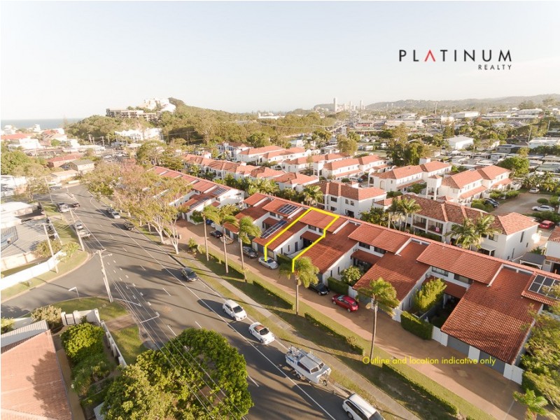 @2 Karbunya Street, Mermaid Waters QLD 4218