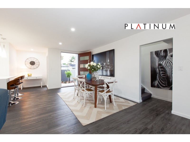 7 Alvarado Court, Broadbeach Waters QLD 4218