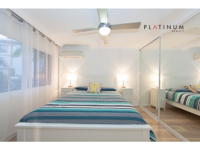 @24 Hamilton Avenue, Surfers Paradise QLD 4217