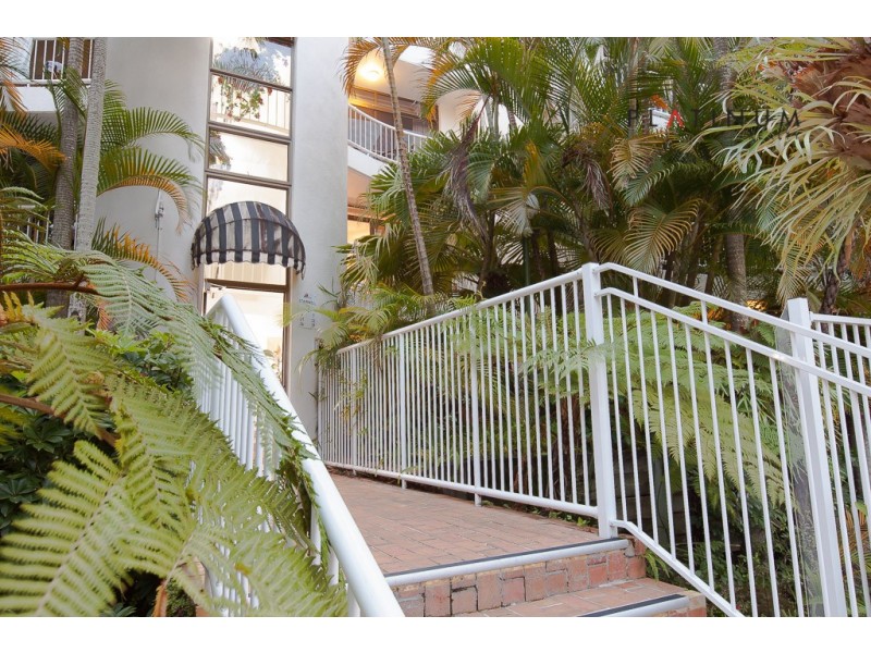 @24 Hamilton Avenue, Surfers Paradise QLD 4217