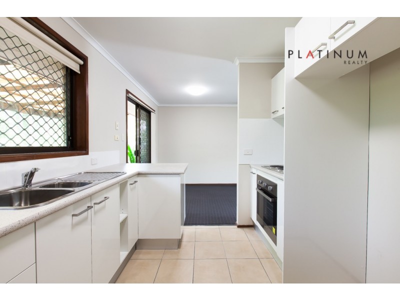 134 Government Road, Labrador QLD 4215