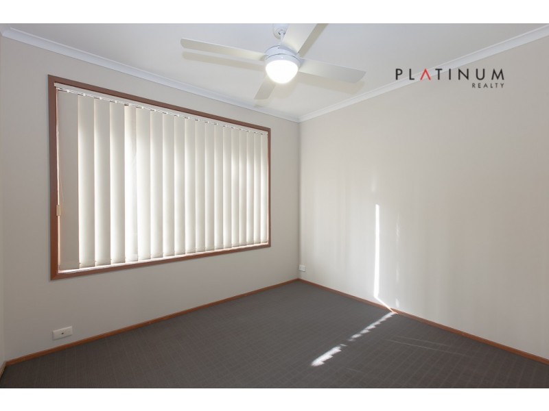 134 Government Road, Labrador QLD 4215