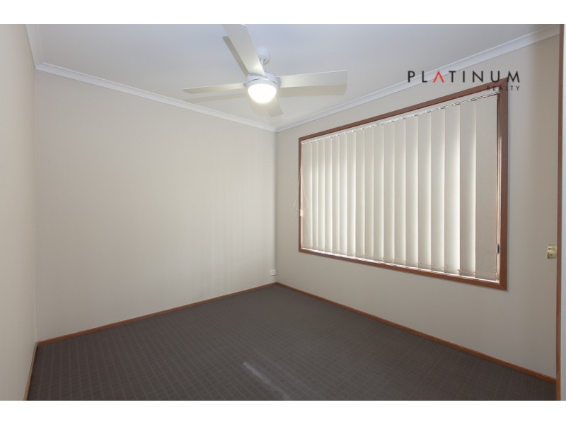 134 Government Road, Labrador QLD 4215