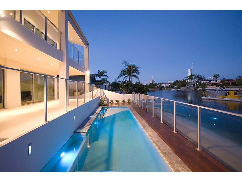 Broadbeach Waters QLD 4218