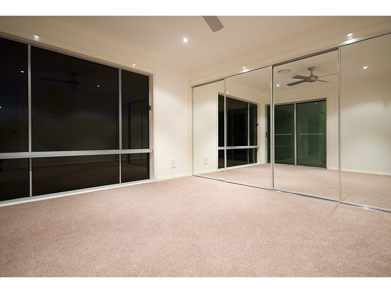 Broadbeach Waters QLD 4218