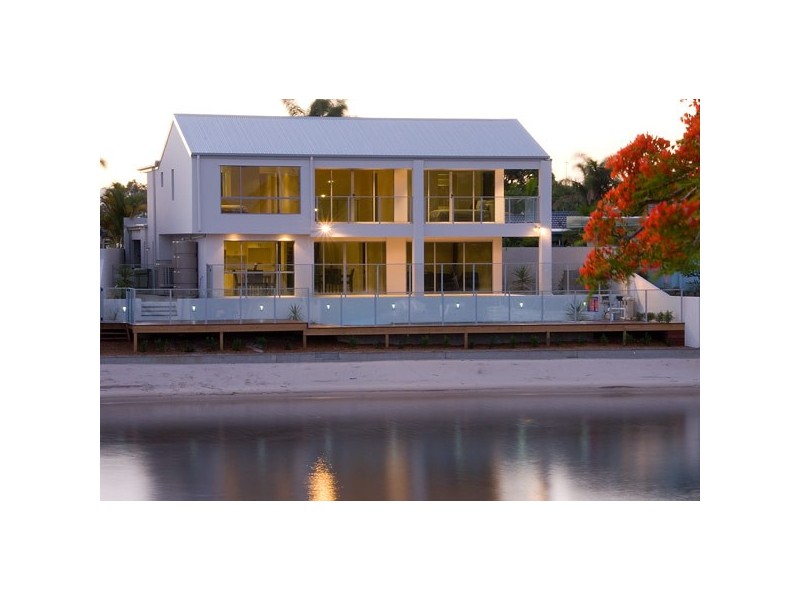 Broadbeach Waters QLD 4218