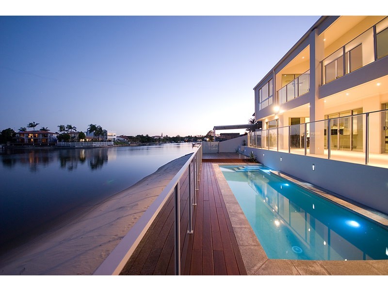 Broadbeach Waters QLD 4218