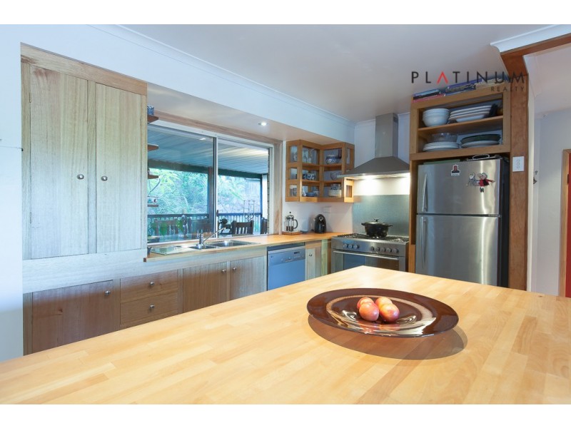 8 Centurion Crescent, Nerang QLD 4211