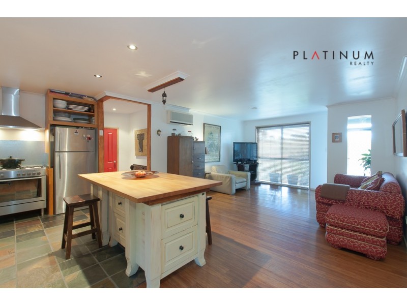 8 Centurion Crescent, Nerang QLD 4211