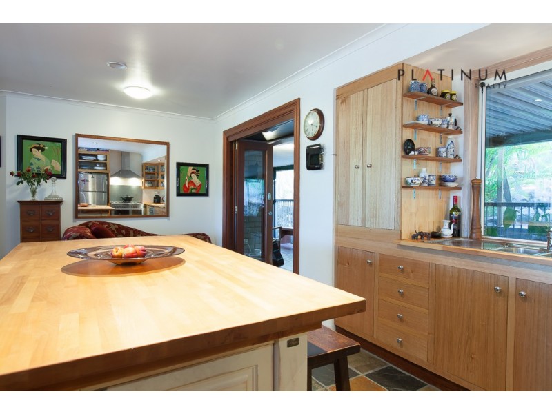 8 Centurion Crescent, Nerang QLD 4211