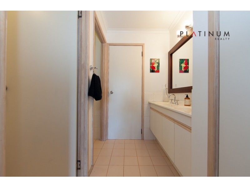 8 Centurion Crescent, Nerang QLD 4211