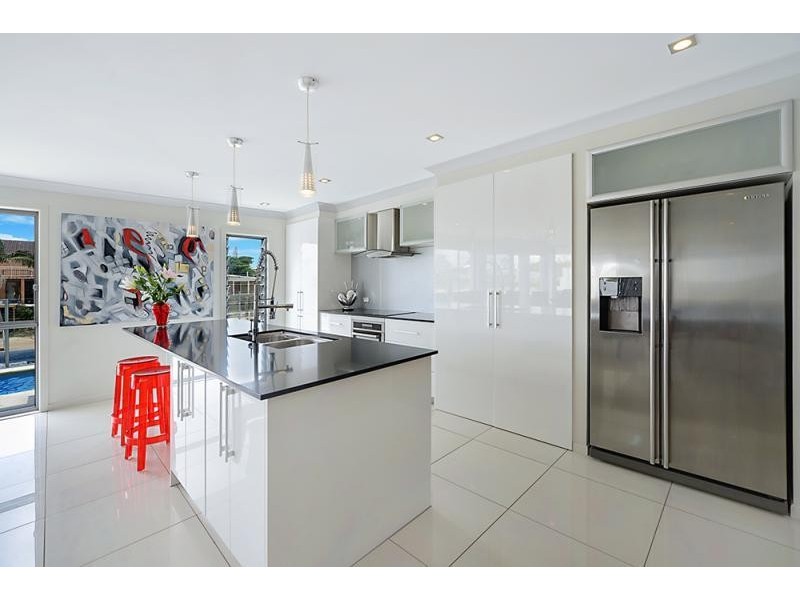 Broadbeach Waters QLD 4218