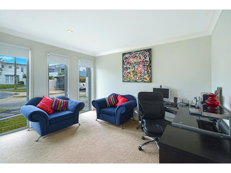 Broadbeach Waters QLD 4218