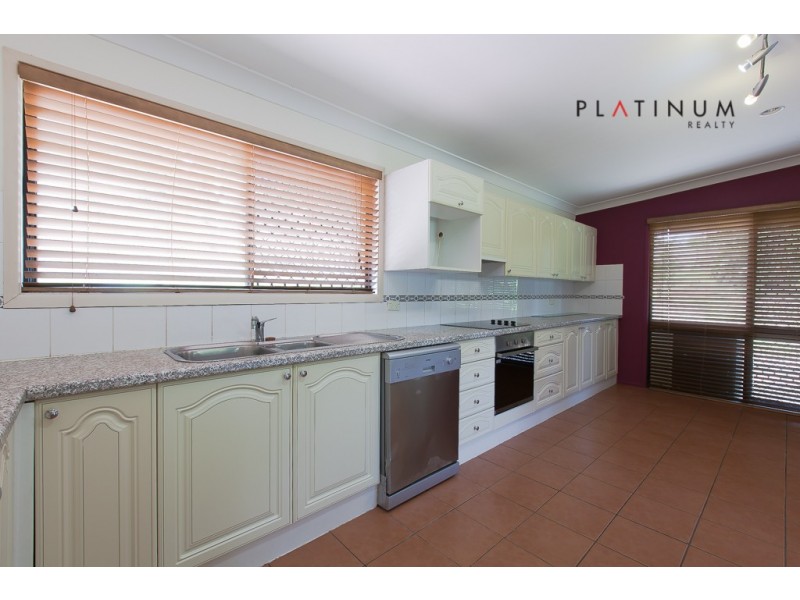 2 Tulloch Crescent, Mudgeeraba QLD 4213