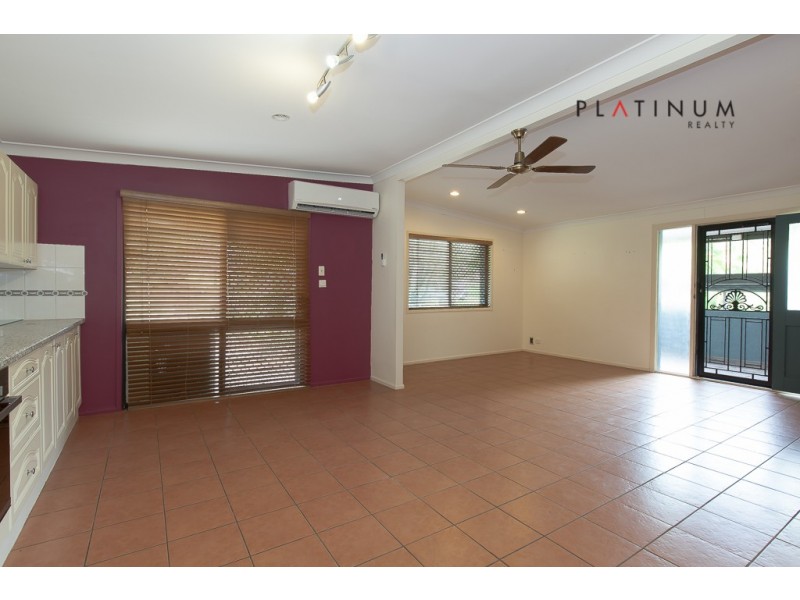 2 Tulloch Crescent, Mudgeeraba QLD 4213