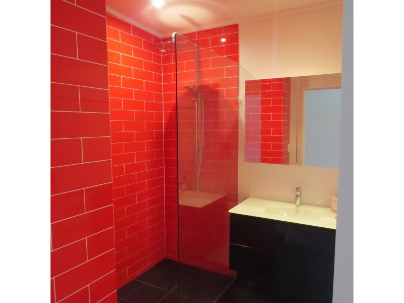 11 Yeringba Street, Mermaid Waters QLD 4218