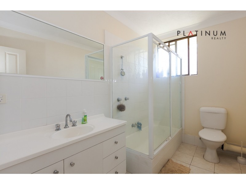 @11 Stanhill Drive, Chevron Island QLD 4217
