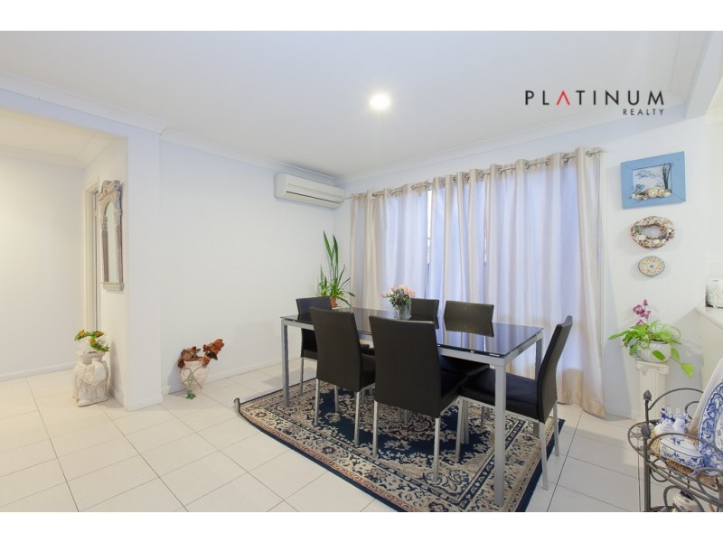 6 Elfin Street, Robina QLD 4226