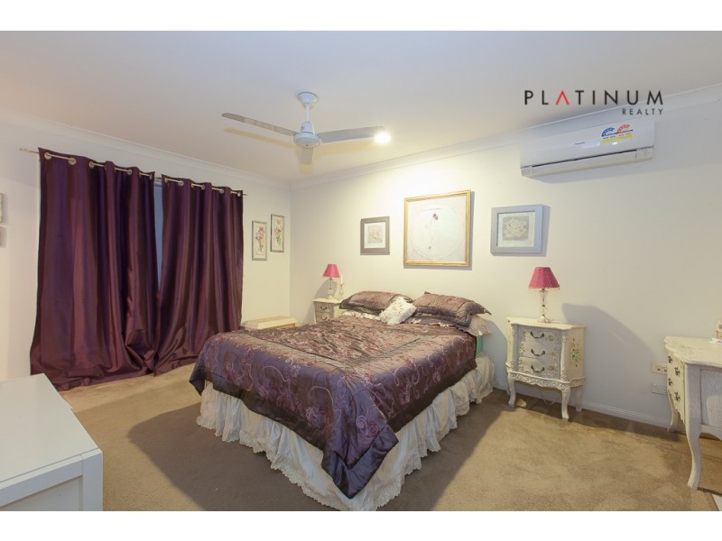 6 Elfin Street, Robina QLD 4226