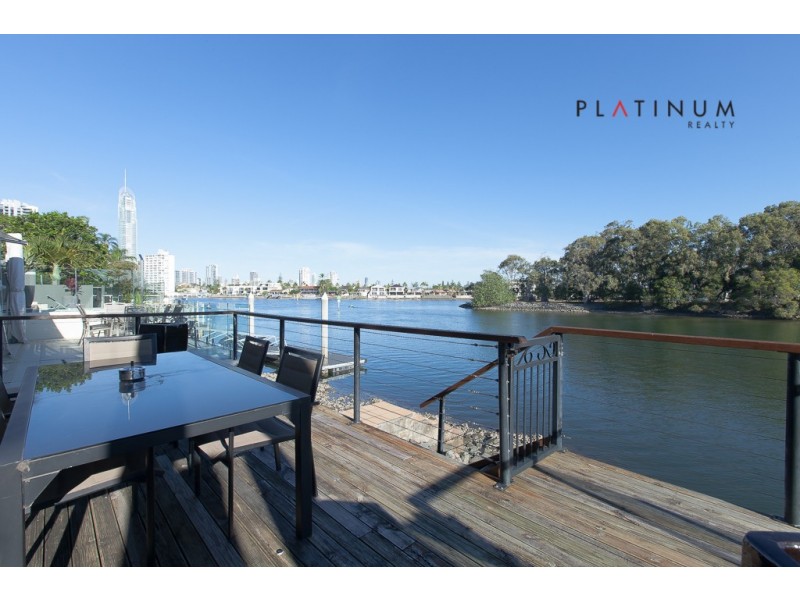 Chevron Island QLD 4217