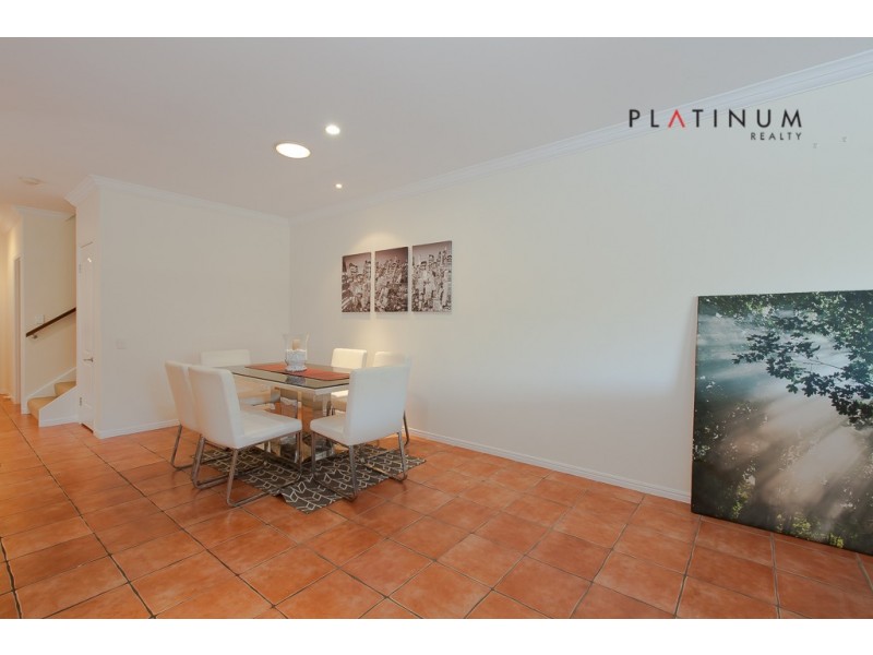 Chevron Island QLD 4217
