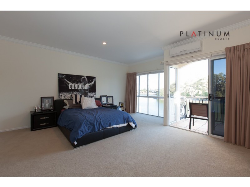 Chevron Island QLD 4217