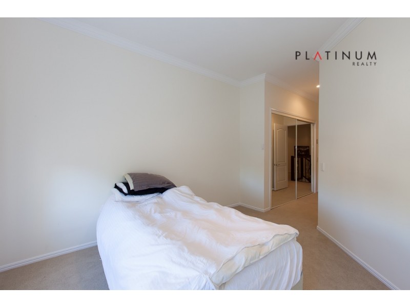 Chevron Island QLD 4217