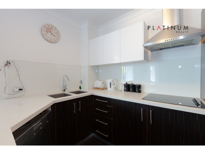 320/1 Paradise Island, Surfers Paradise QLD 4217