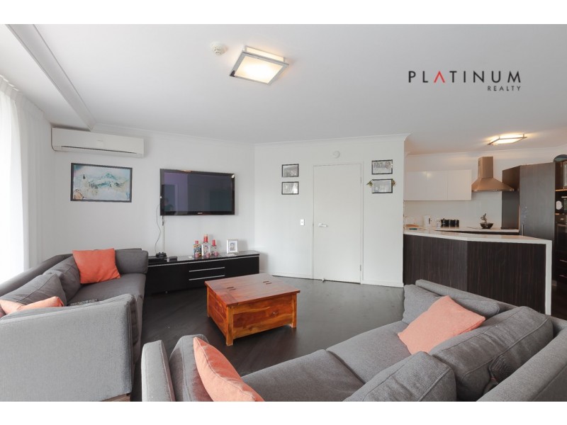 320/1 Paradise Island, Surfers Paradise QLD 4217