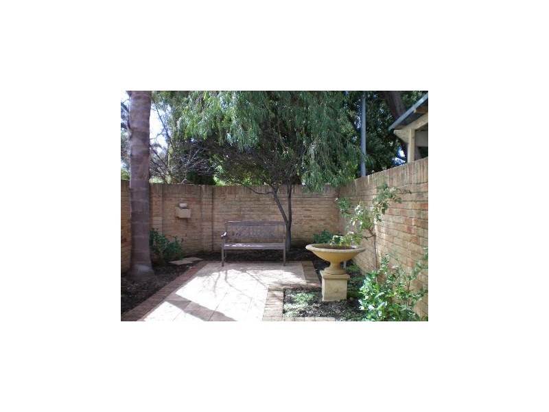 77c Comer Street, Como WA 6152