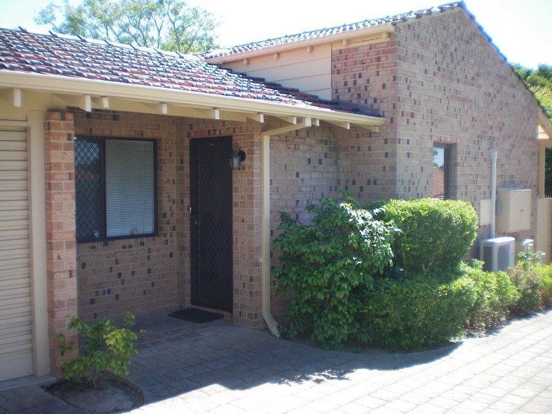 2/45 Park Street, Como WA 6152