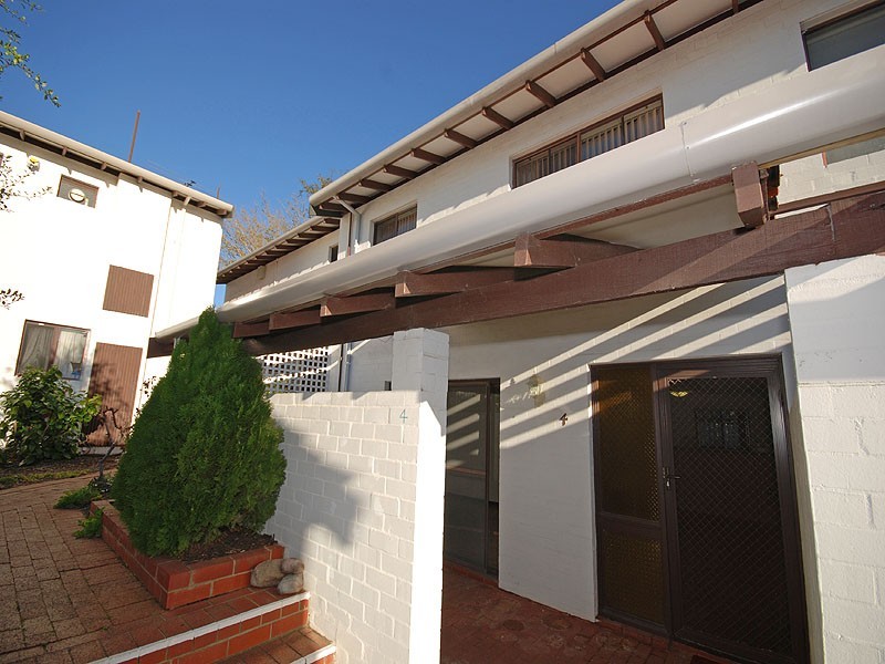 4/6 Onslow Street, South Perth WA 6151