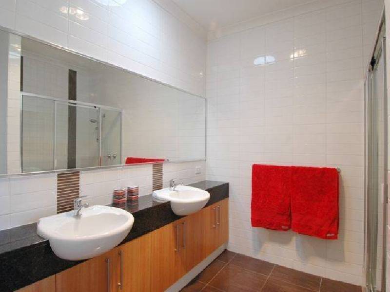 8 Helm Street, Mount Pleasant WA 6153