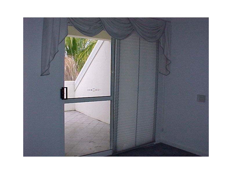 1/10 Eric Street, Como WA 6152