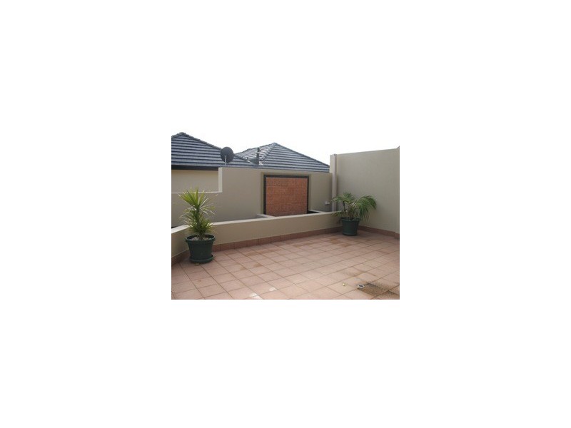 12 Swan Street, South Perth WA 6151