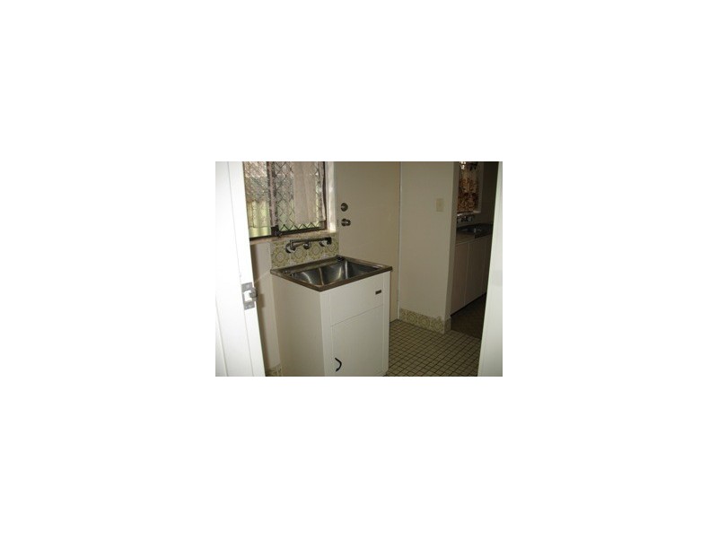 3/30 Comer Street, Como WA 6152