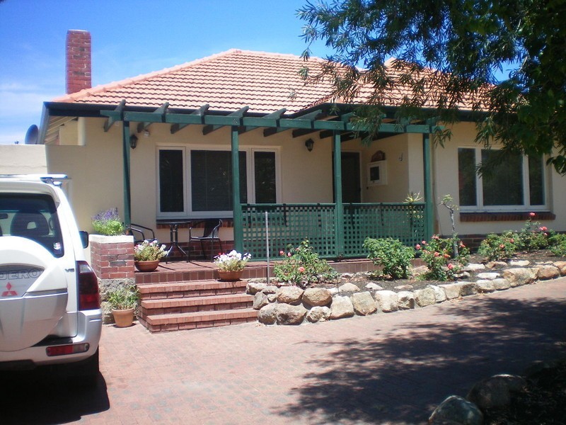 20 Lamond Street, Melville WA 6156